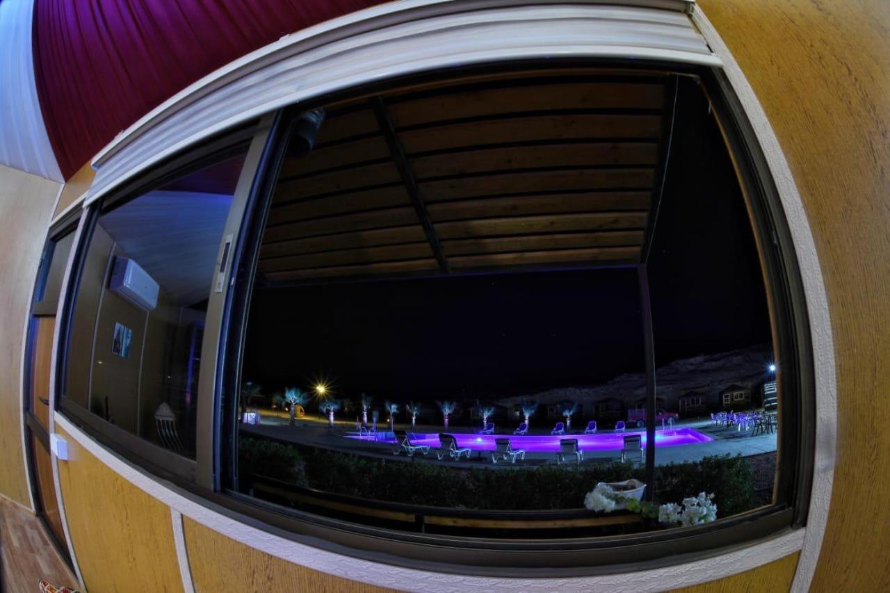 Rum Oasis Luxury Camp Wadi Rum Zewnętrze zdjęcie